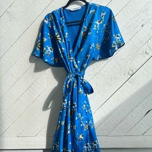 ✨BOGO✨ Gorgeous Wrap Dress